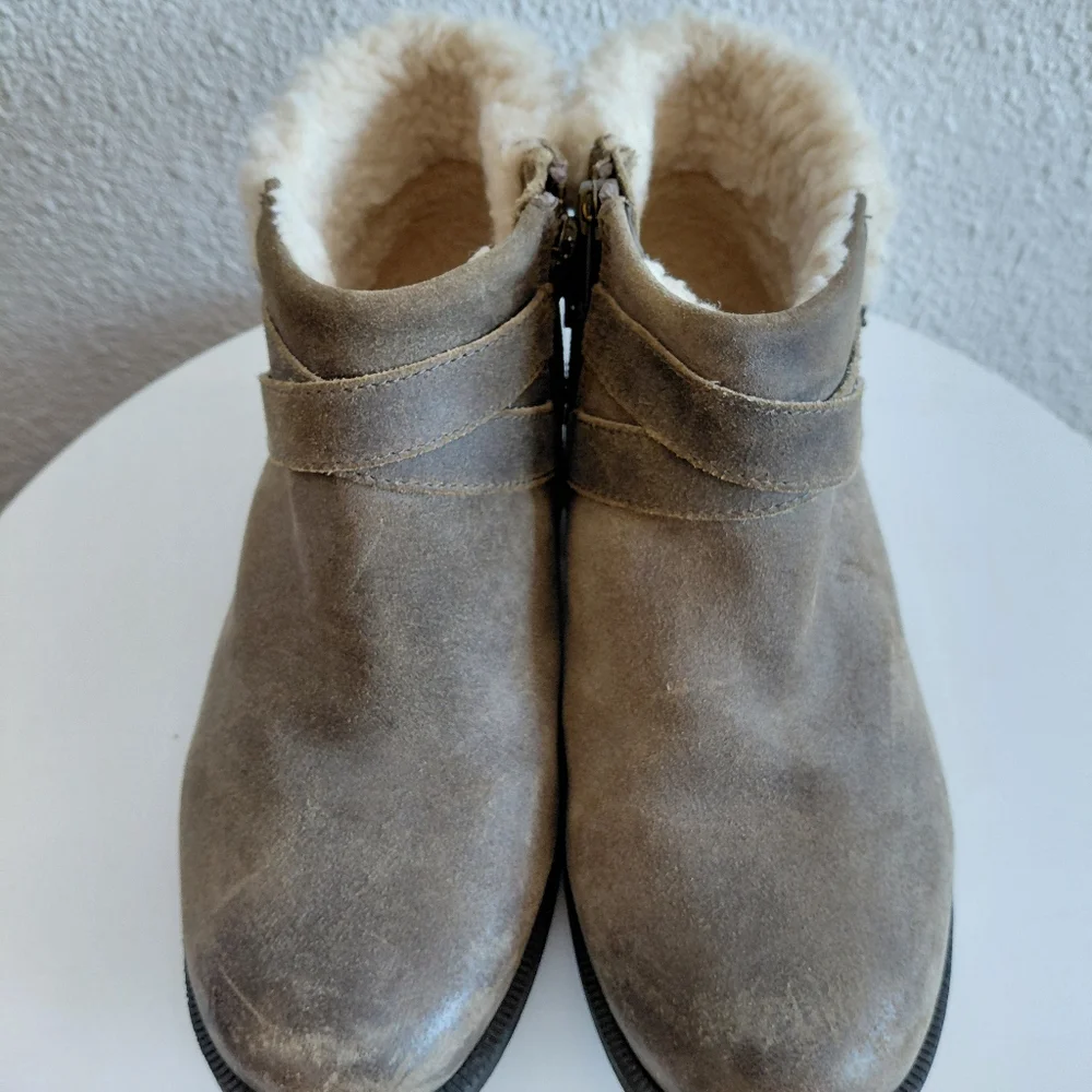 UGG Waterproof Leather Chelsea Zipper Ankle Booties